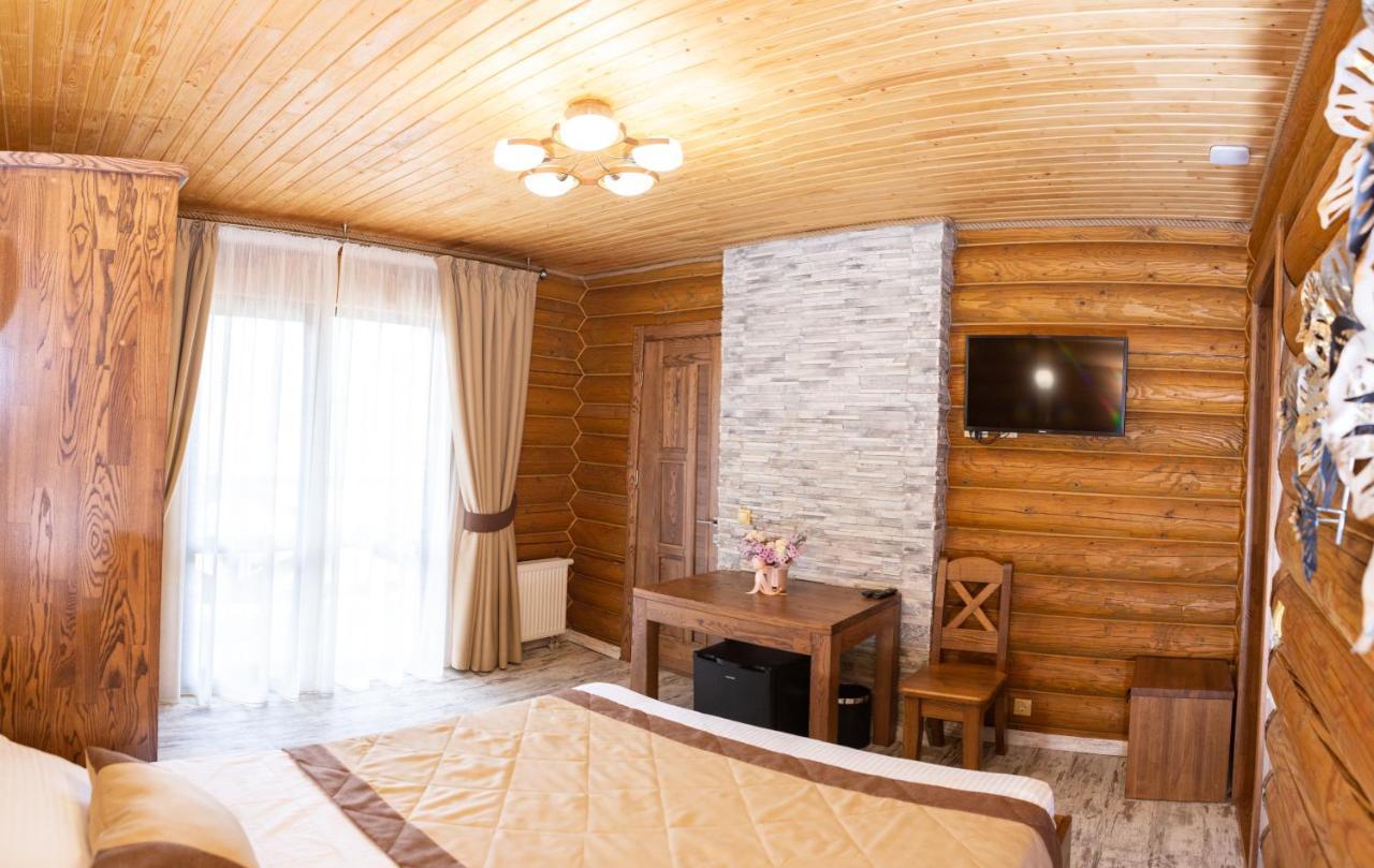 Viking Hotel Bukovel Exterior photo